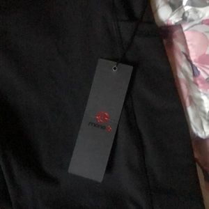 Workout legging with bow details and pockets